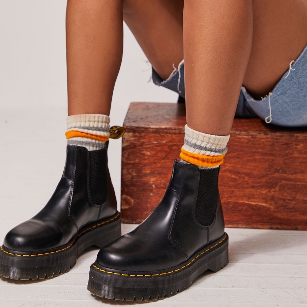 Dr. Martens 2976 Quad Chelsea Boots